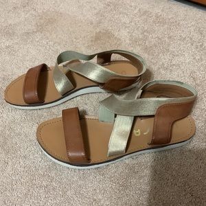 Unisa sandals